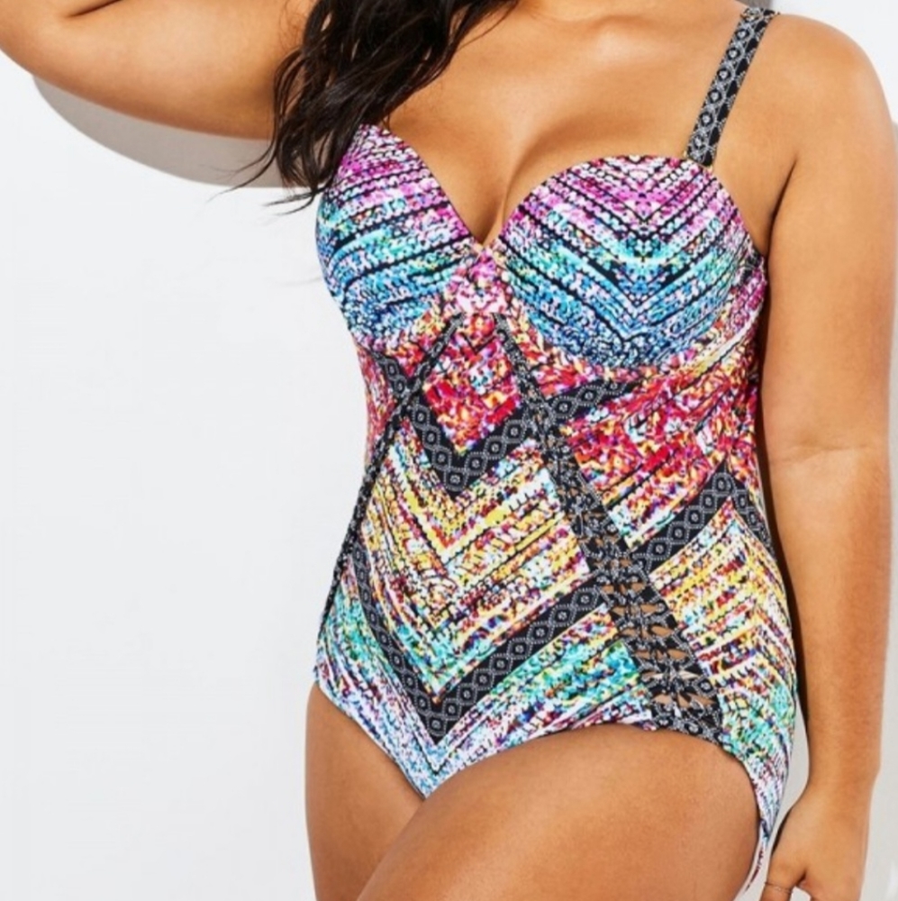 Technicolor Cut Out Underwire One Piece Swimsuit Size 2XL